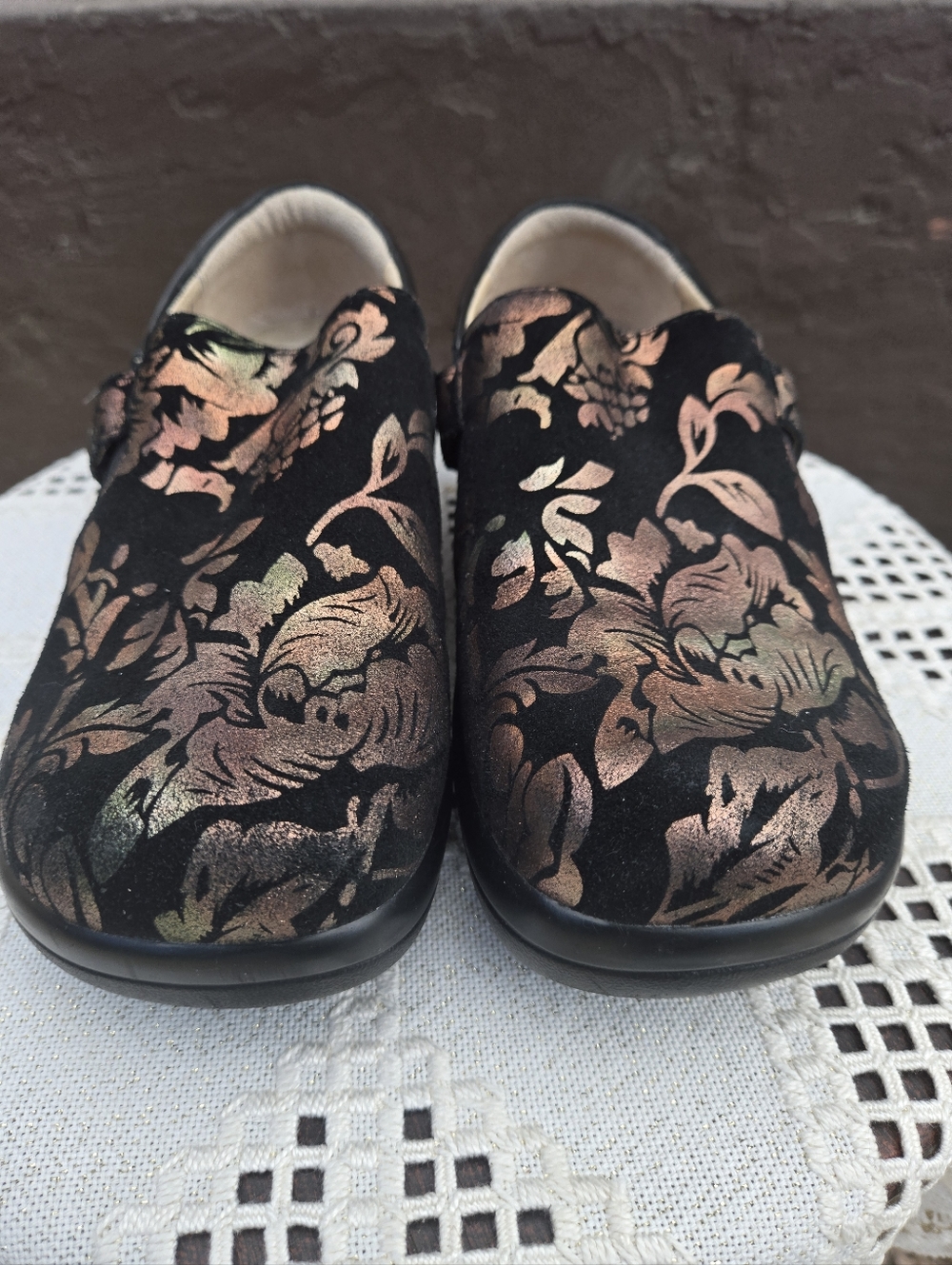 Alegria Slip-On Clogs with Iridescent Rose Gold Floral Pattern - Picture 4 of 8